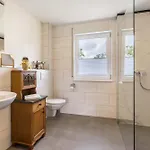 Haus Kellenburg 아파트
