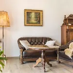 Haus Kellenburg 아파트 알브쉬타트
