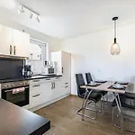 Haus Kellenburg 아파트