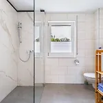 Haus Kellenburg 아파트