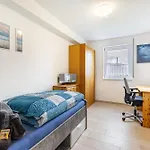 Haus Kellenburg 아파트 알브쉬타트