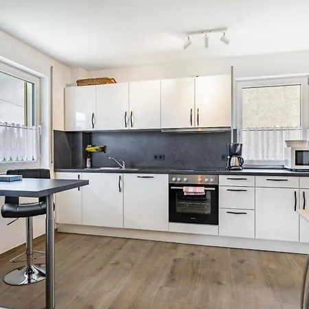 아파트 Haus Kellenburg 알브쉬타트