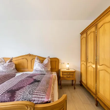 Haus Kellenburg 아파트 알브쉬타트